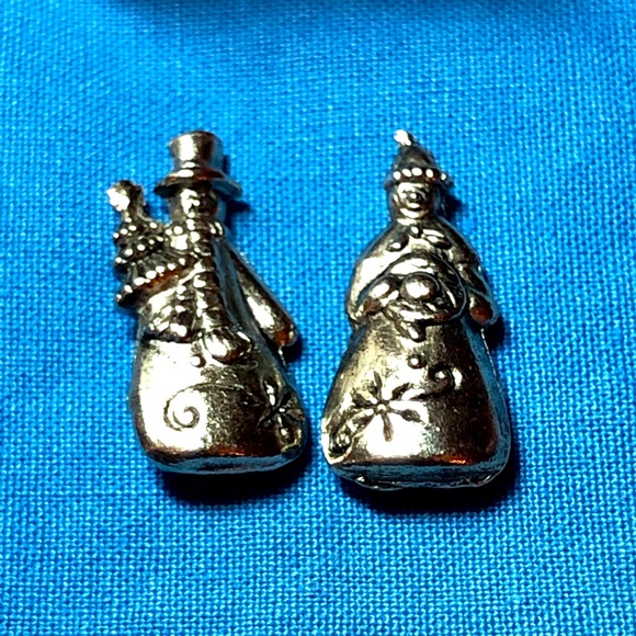 Vintage Silver Tone Rectangular Prayer Box Pendant w/Trinkets - Picture 7 of 10